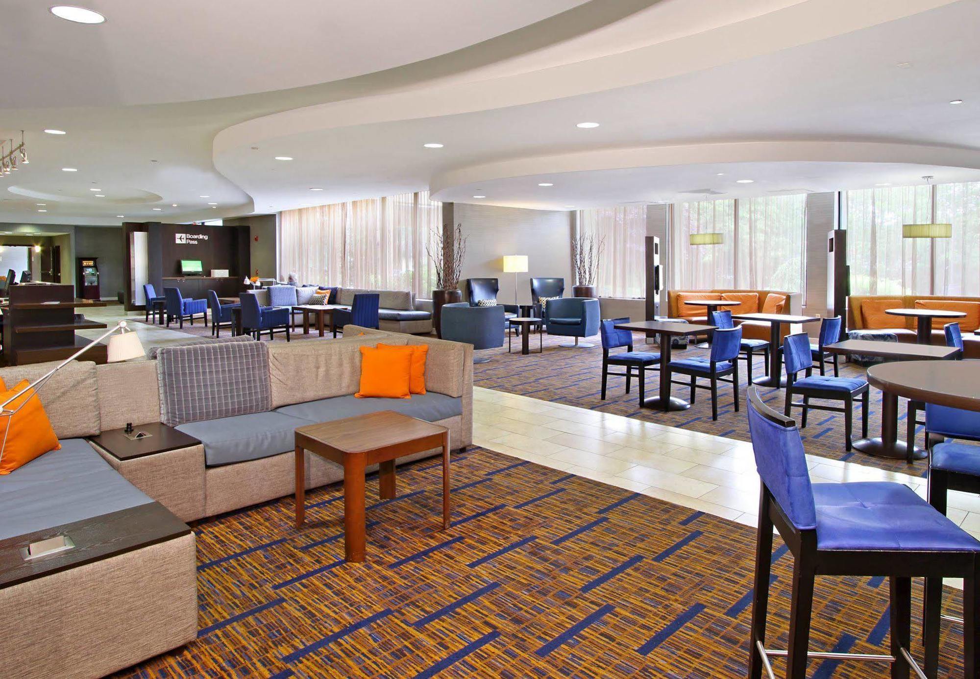คอร์ตยาร์ด ร็อกอะเวย์-เมาท์ อาร์ลิงตัน Hotel Mount Arlington ภายนอก รูปภาพ